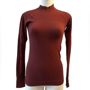 Lululemon FAB! Keep The Heat Thermal Long Thumbholes Sleeve Top in Savannah  S